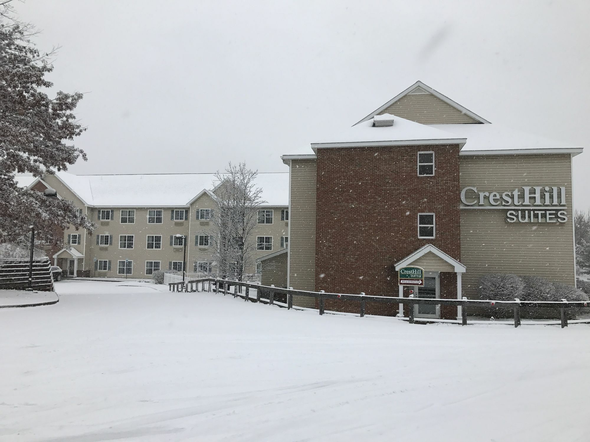 Cresthill Suites Suny University Albany Extérieur photo